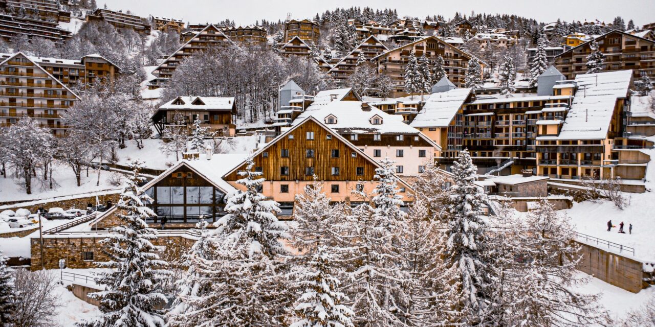 Domaine public : désaffection puis déclassement, une porte après l&rsquo;autre ⛷️🚧